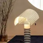 Lampe de table Shogun de chez Artémide mise en situation